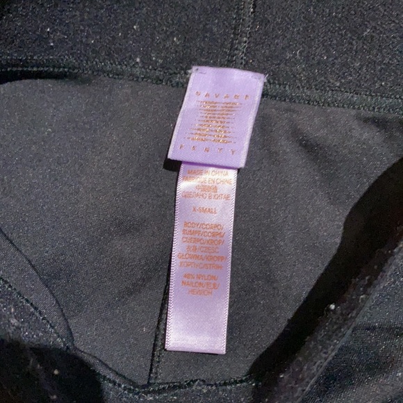 Savage X Fenty leggings - Picture 2 of 2